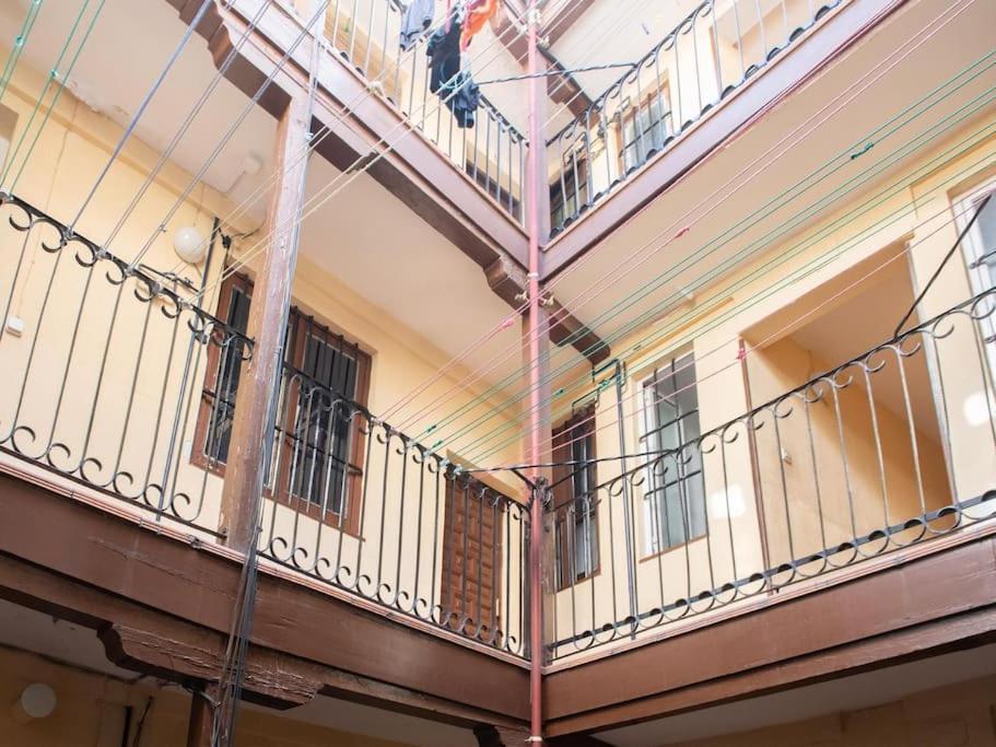Apartamento A 2 Minutos De Lavapies, Madrid Exterior foto